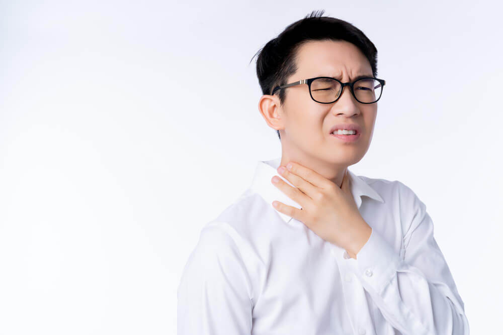 목 아플 때 먹으면 안되는 음식