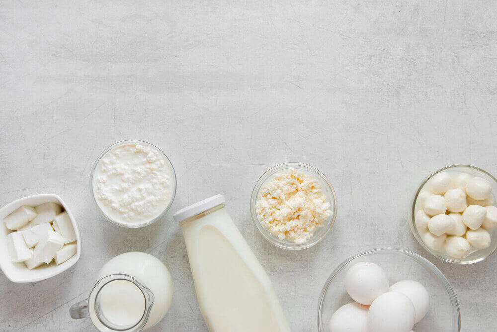 칼슘 많은 음식 - 우유, 두부, 치즈, 달걀, 요거트